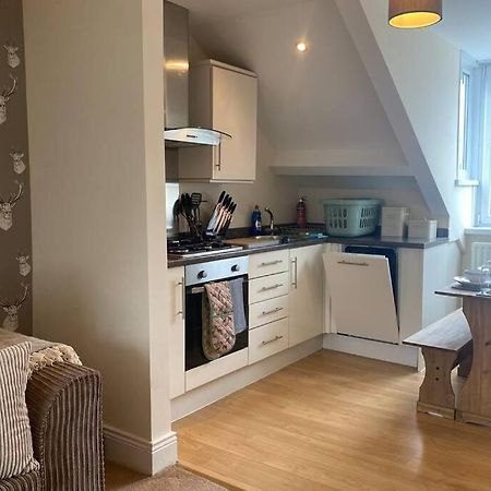 Upper 2 Bedroom Apartment In The Heart Of Jesmond Ньюкасл-апон-Тайн Екстер'єр фото
